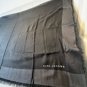Marc Jacobs Colorblock Sheer Shimmer Fringe Black Silver Scarf Women 52in X 62in